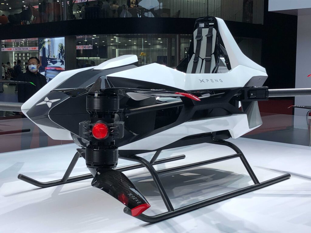 Компанія літаючих електромобілів Xpeng збирає понад 500 мільйонів доларів