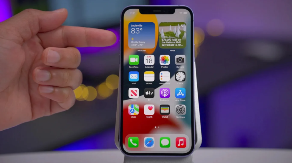 Новий iOS 15 не поспішають встановлювати