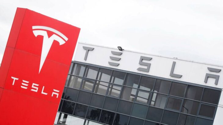 Ринкова вартість Tesla перевищила 1 трильйон доларів