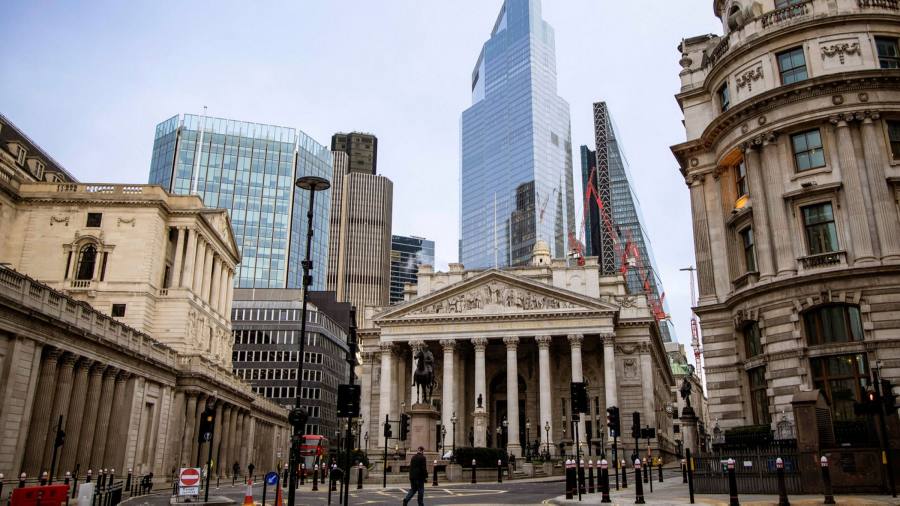 Великий вплив на малі центральні банки шокує світових інвесторів у