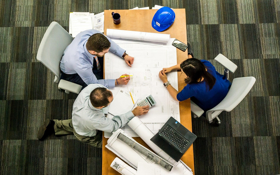 офіс менеджери команда нарада