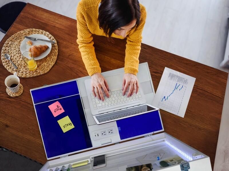 робота за комп'ютером, робочий стіл