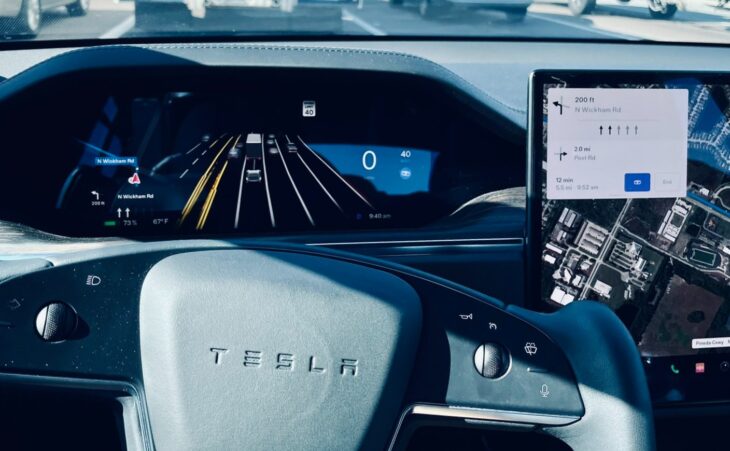 Ілон Маск оголосив про подорожчання автопілота Tesla