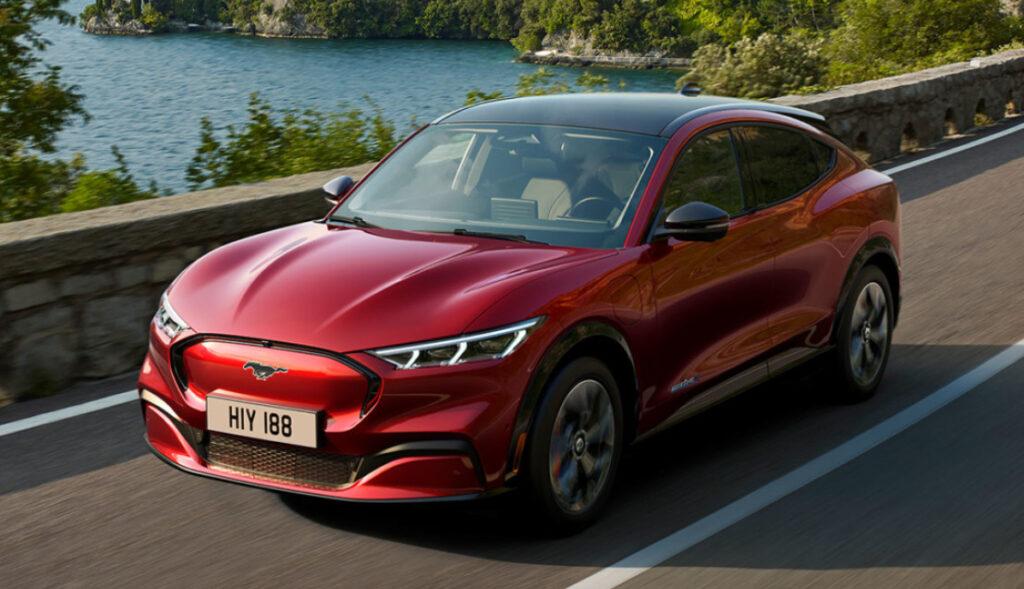 Автогігант Ford заявив про перехід на електромобілі