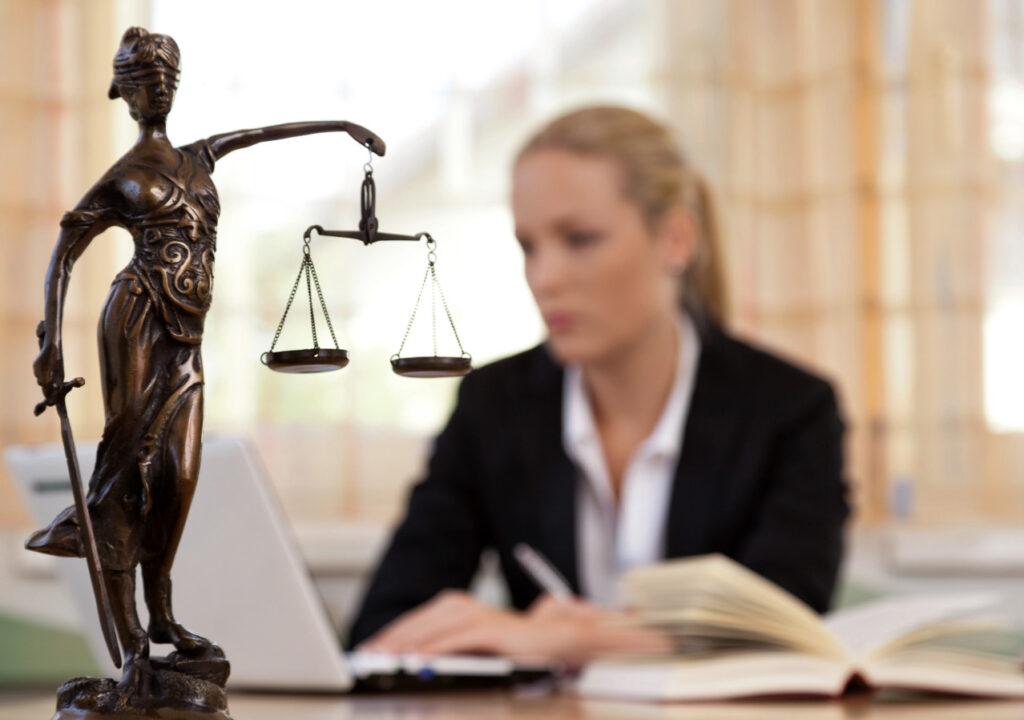 advokat-yuryst-biznes