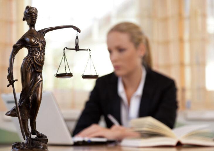 Реєстрація бізнесу в Україні: чому потрібен адвокат