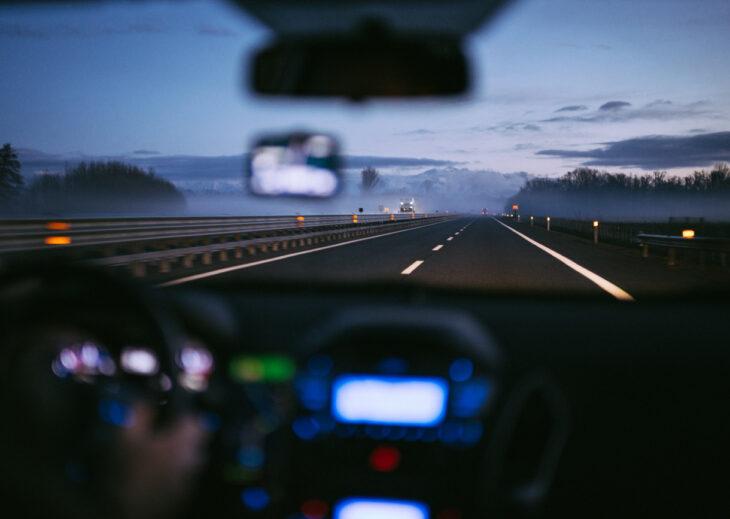 Професія водій: Ключові навички, переваги, недоліки та затребуваність